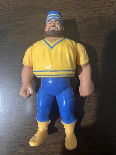 WWF WWE Hasbro Wrestling Figure. Series 1: Akeem T...
