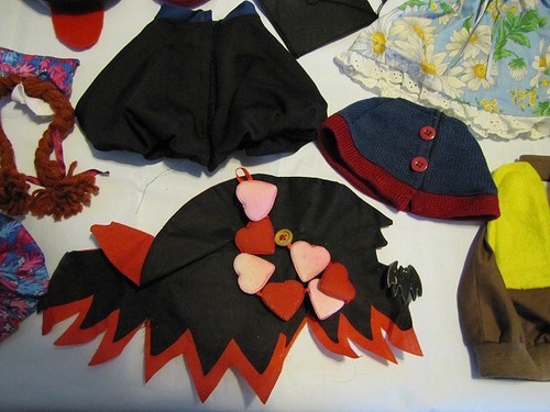 Lotto assortito di abiti vintage anatra d'oca abiti cappelli e altro - Foto 6 di 12