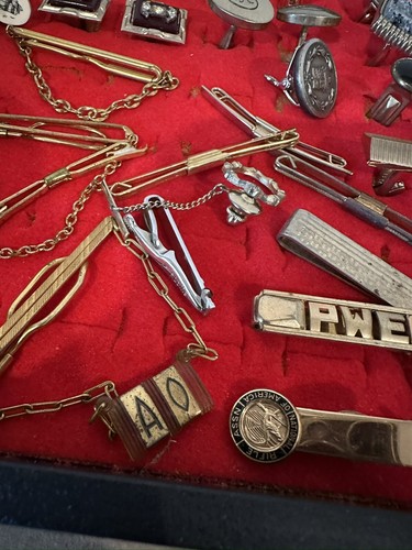Incredible Vintage Estate Large LOT Cufflinks Tie Bars Tie Tacs Misc. - Picture 14 of 15