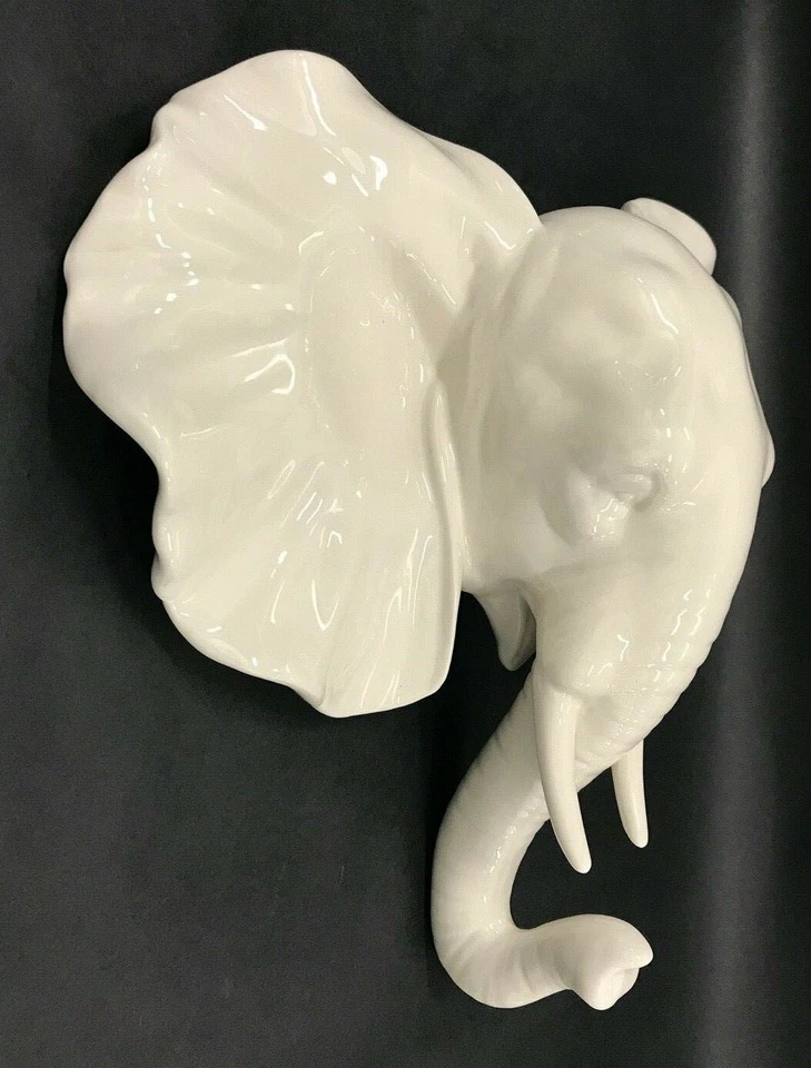 Cabeza de elefante de cerámica blanca brillante con colmillos para colgar en la pared arte decorativo Foto 2 de 4
