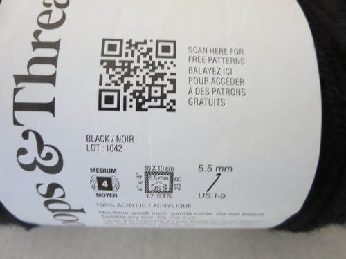 Loops and Threads Soft Classic Yarn Black 7 oz Skein - Picture 2 of 5