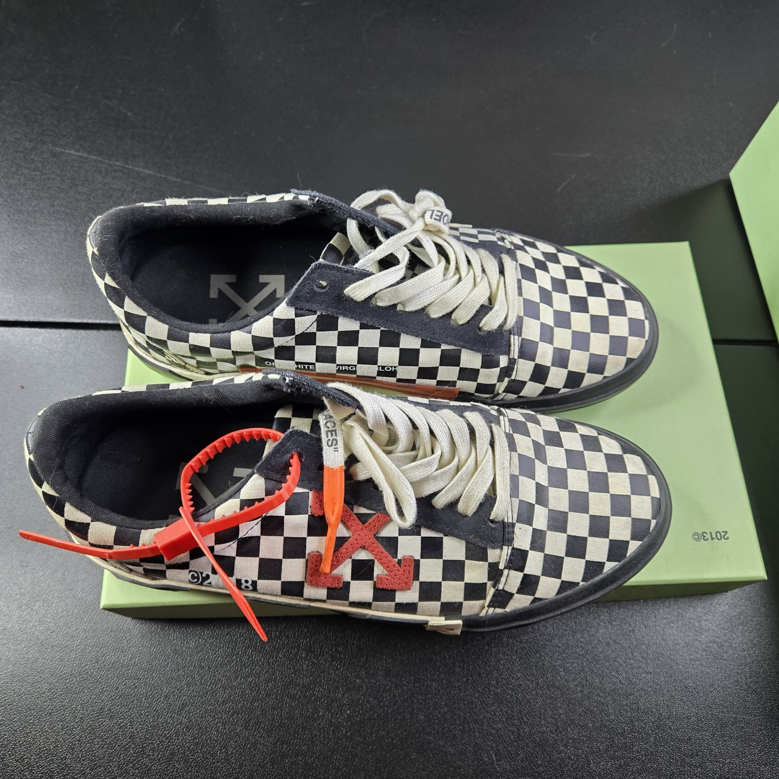 Off-White c/o Virgil Abloh White & Low Top Sneakers - Men's US 9 RARE, Used, 42