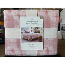 New Threshold King Yarn Dye Duvet Cover and Sham Set Ivory/Mauve -