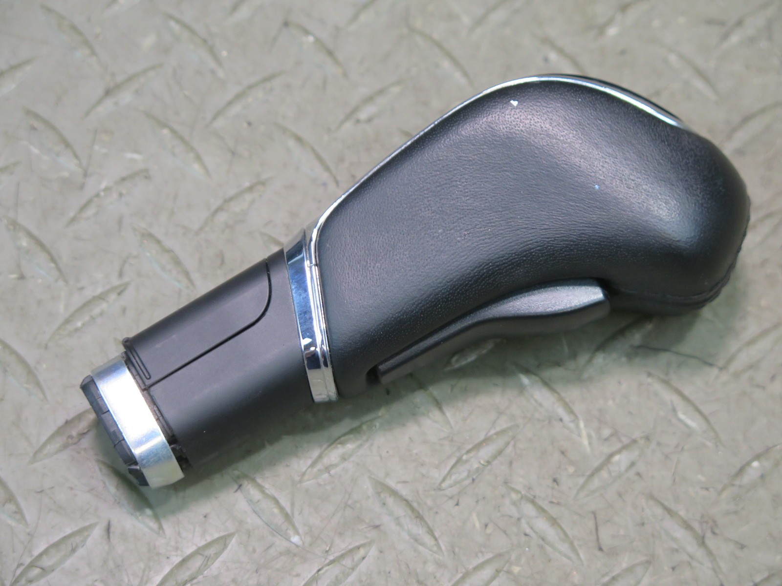 Maserati Quattroporte 2014-2021 Gear lever shaft
