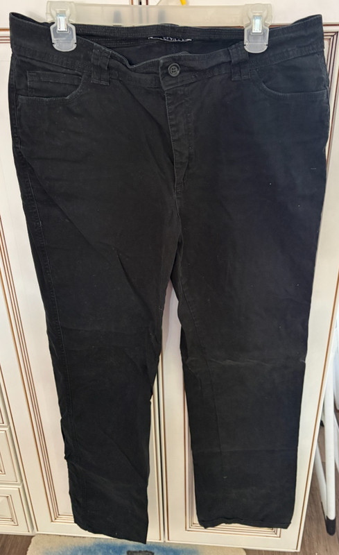 Lee Women’s Black Classic Fit Straight Leg Pants Cotton Blend Size 16 Long