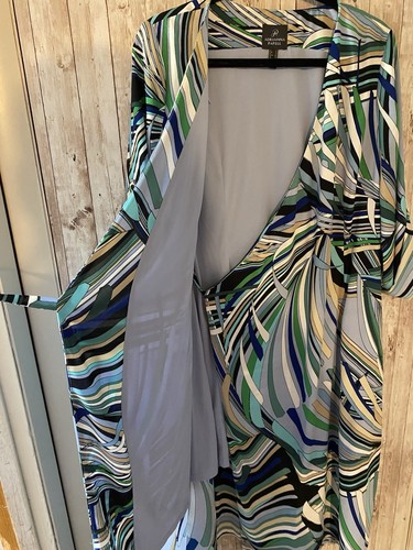 Adrianna Papell size 12 wrap dress Milio Maze midi blue green white - Picture 8 of 8
