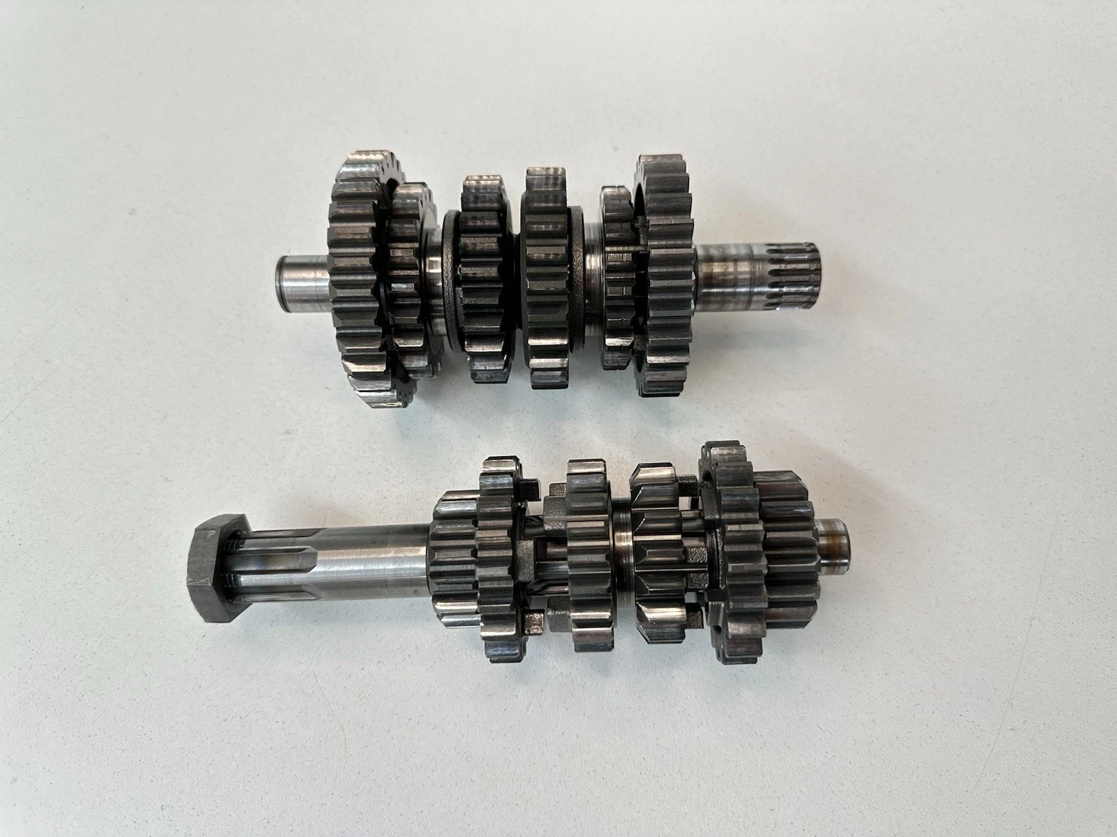 #2 USED OEM 92 93 94 95 SUZUKI RM 125 TRANS TRANSMISSION SHAFTS & GEARS ASSY