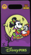 2024 Disney Parks Halloween Glow in the Dark ...