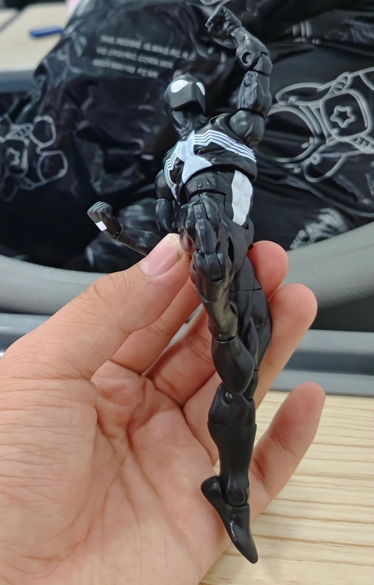 MARVEL LEGENDS RETRO Black Suit Spider-Man Symbiote 6 Action Figure MARVEL LEGENDS RETRO Black Suit Spider-Man Symbiote 6 Action Figure
