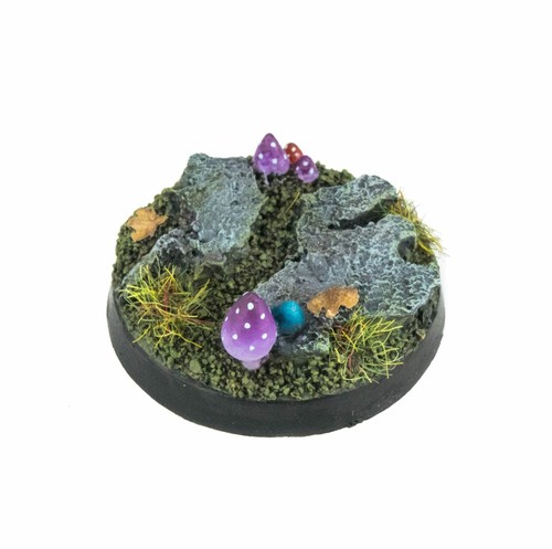 WWG Dark Woodland Toadstool Goblin Bases x 5 (25mm) - 28mm Fantasy Miniatures - Picture 3 of 7