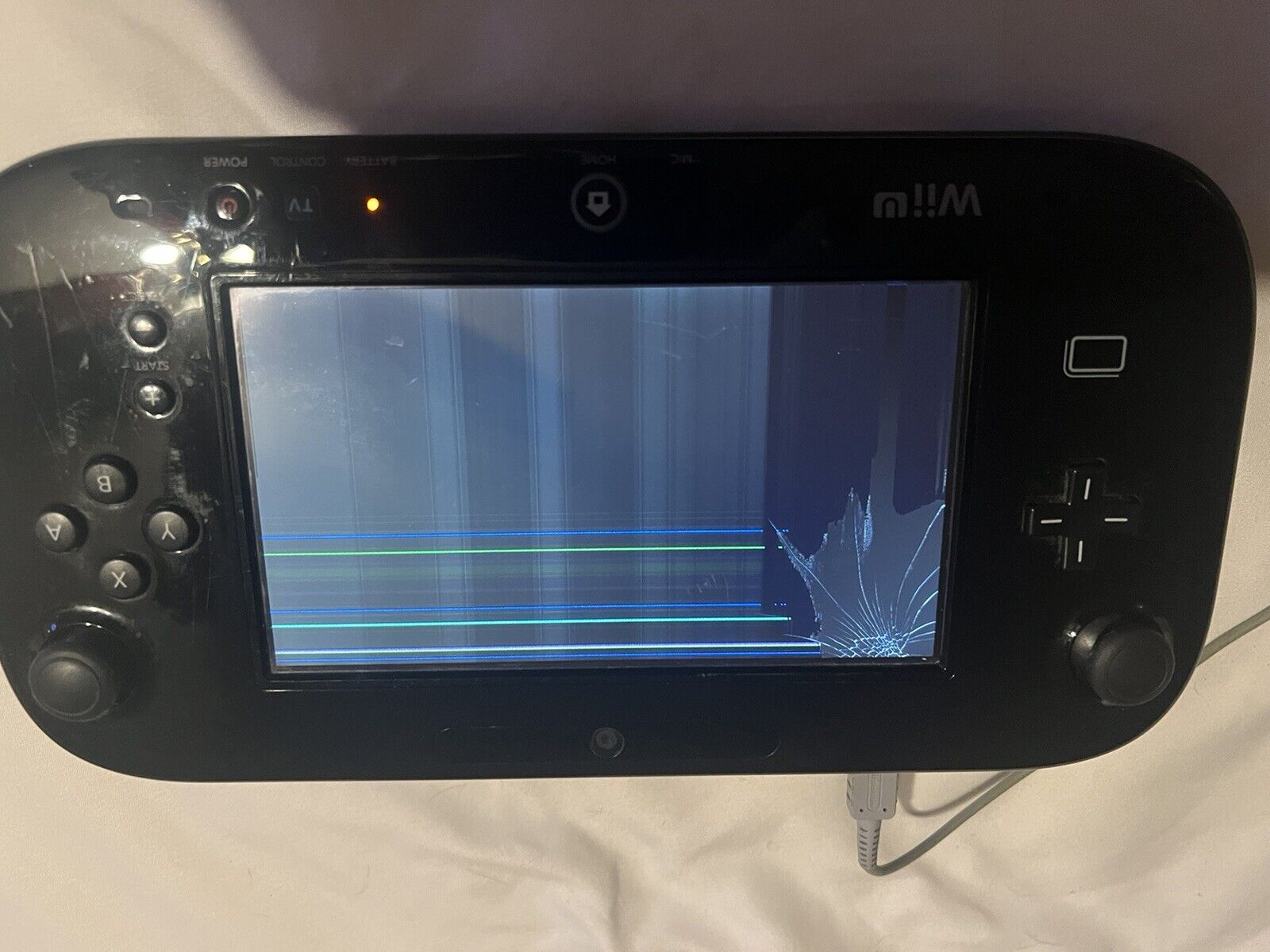 Wii U GamePad Converted Into Windows 10 Handheld