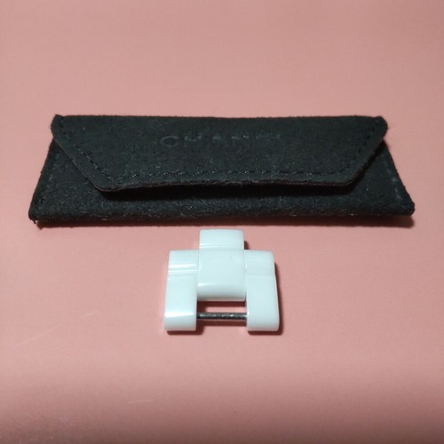 CHANEL J12 H0970 Men's Watch Bracelet 1.5 Link White Ceramic 17mm Genuine Unused - Picture 5 of 5
