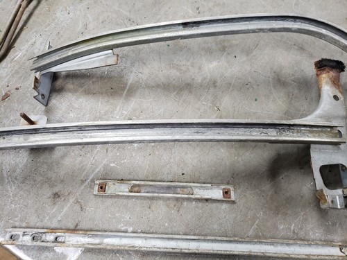 Right Front Window Tracks 1966 1970 Riviera Toronado Buick Guides - Picture 4 of 5