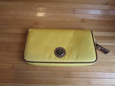 compagnon  lancel toile satinée jaune moutarde