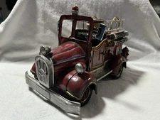Metal Fire truck Decoration With Sankyo Music Box, Plays Star Spangled Banner