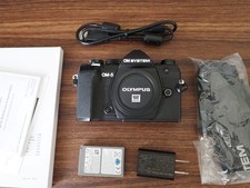 Olympus OM SYSTEM OM-5 Camera 1351 Shots Black w 12-45mm f/4 PRO Lens