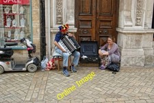 Photo 6x4 High Street, Stamford Stamford/TF0207 Busker outside Lloyds TS c2013