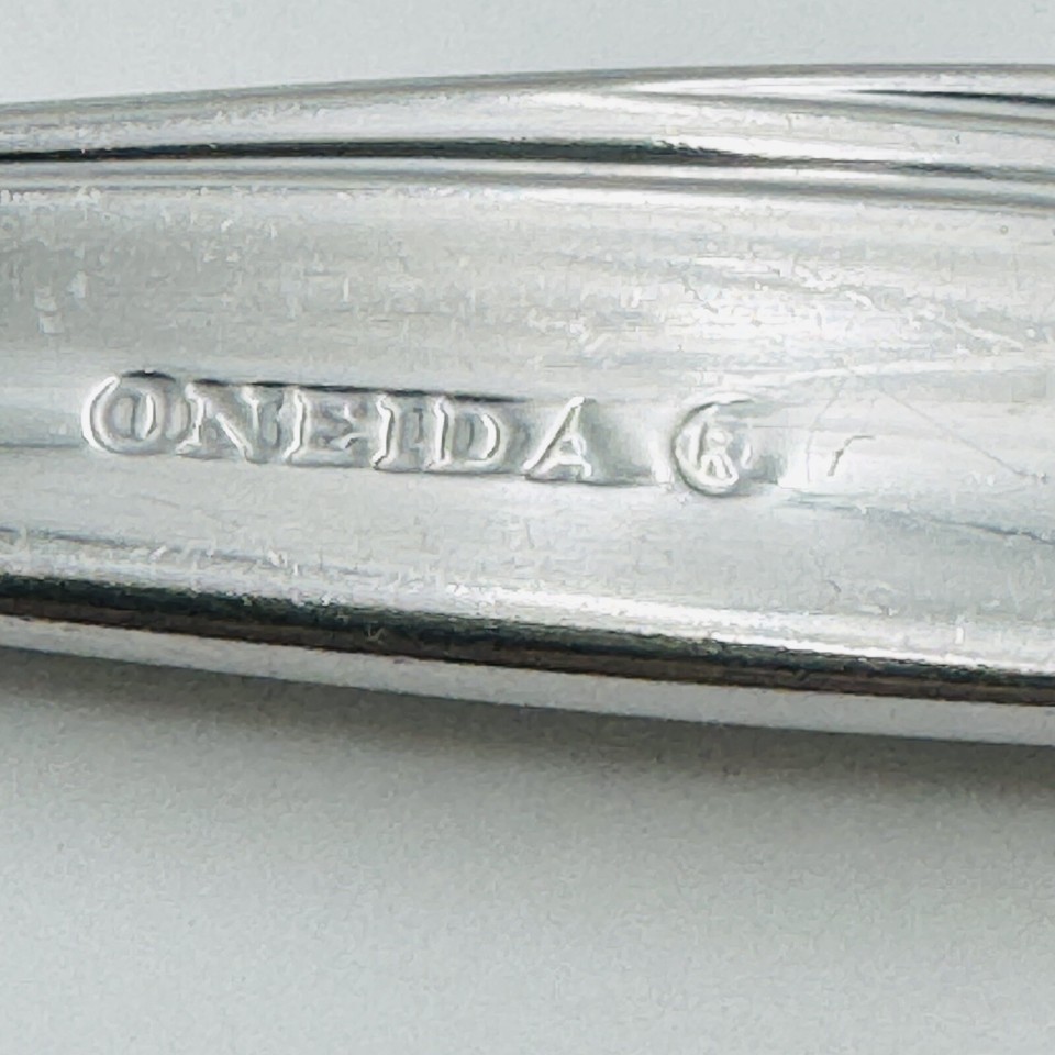 Oneida CAMLYNN CLEO Frosted Stainless Dinner Salad Dessert Forks & Spoon eBay
