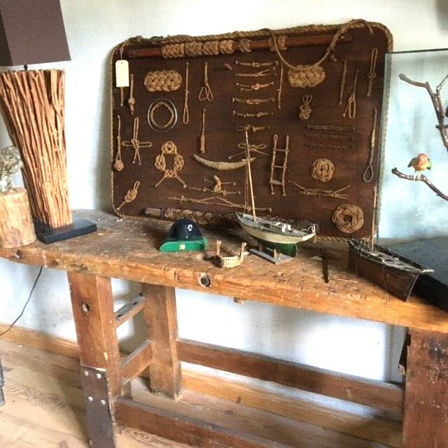 Picture 2 of 5