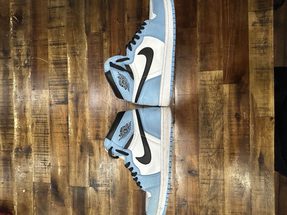 Air Jordan 1 Retro High OG University Blue. Size 11