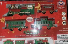 Lionel Santa Express Christmas Traditions 712154, 16 Piece Set