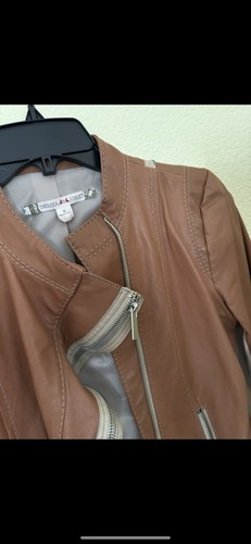 Chelsea and Violet leather jacket - Picture 5 of 11