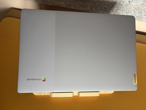 Lenovo 15.6” Chromebook ~ Intel N6000 ~ 128Gb SSD ~ Full HD Display - Picture 3 of 5
