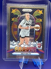 2025 Panini Prizm WNBA #14 Hailey Van Lith RC Groovy SP Chicago Sky LSU