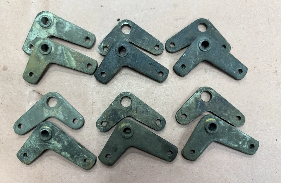 OEM Triumph TR Carburetor Throttle Linkage Lot (Pre-Owned) - Imagem 2 de 3