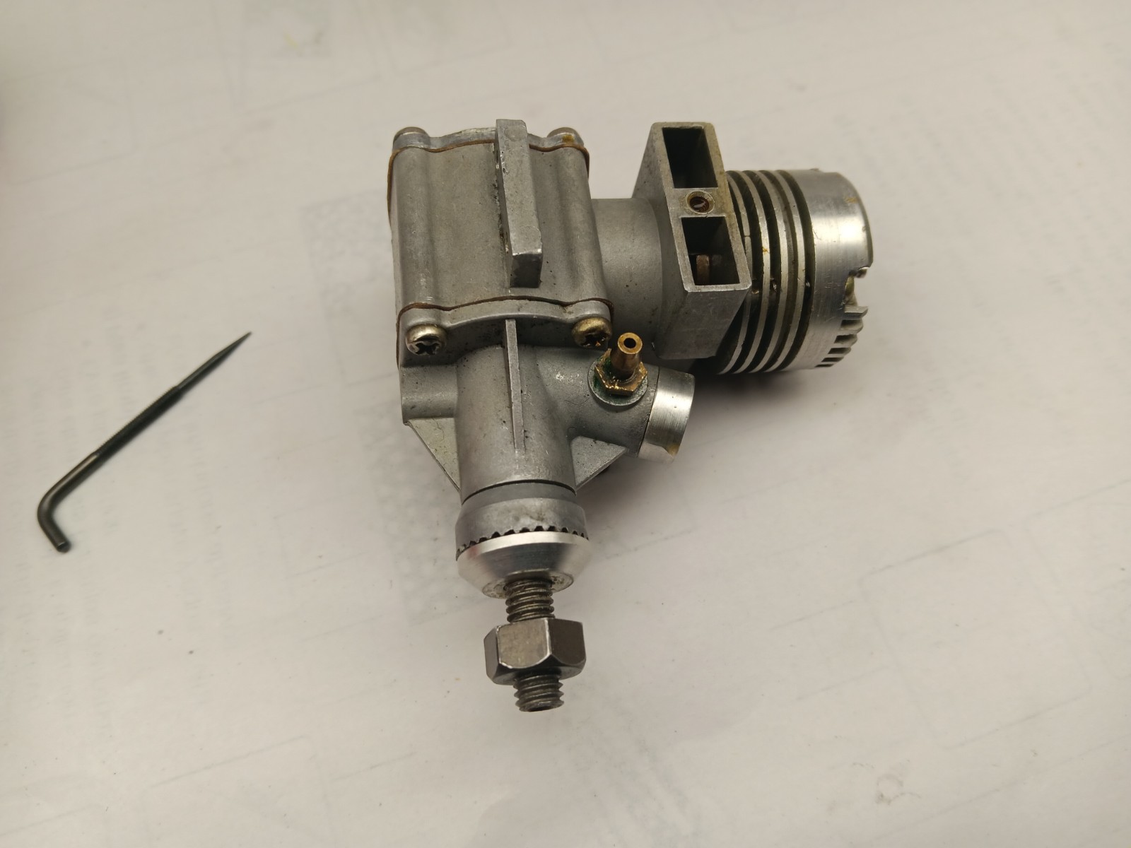 RARE UEDA .15 C/L COUGAR R/C MODEL AIRPLANE ENGINE FROM JAPAN thumbnail 5