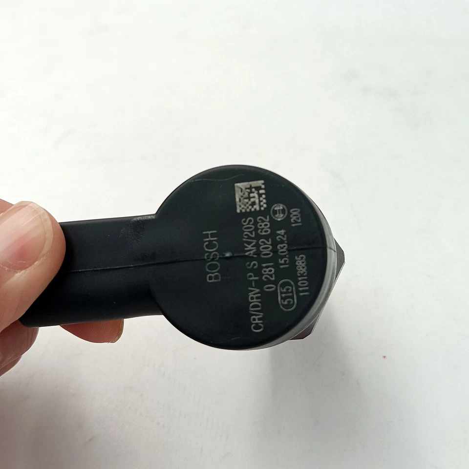 0281002682 Fuel Pressure Regulator For Mercedes Dodge Sprinter 2500 3500 Bosch - Image 4 of 4