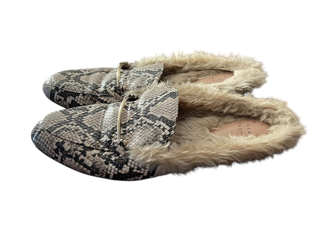 A New Day Rebe Mules Flat Shoes Adult Size 8 Snakeskin Faux Fur Lined Slip Ons