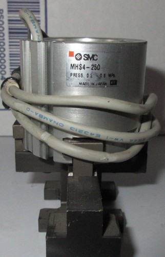 SMC MHS2-25D Parallelgreifer 2 Finger doppeltwirkende Bohrung & D-M9P Schnurfüße #7S - Bild 6 von 12