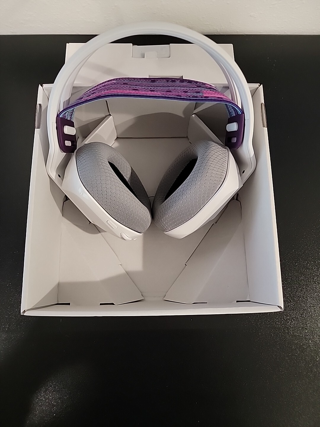 Logitech G733 Wireless Gaming Headset White 97855157157 eBay