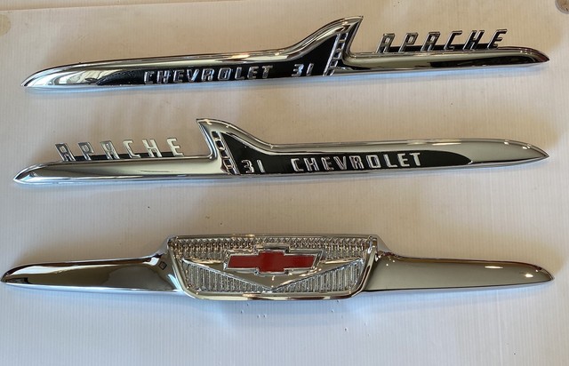 1958 SHOW CHROME CHEVROLET TRUCK HOOD FENDER 31 EMBLEM Pickup APACHE