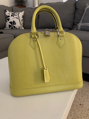 louis vuitton alma epi mm