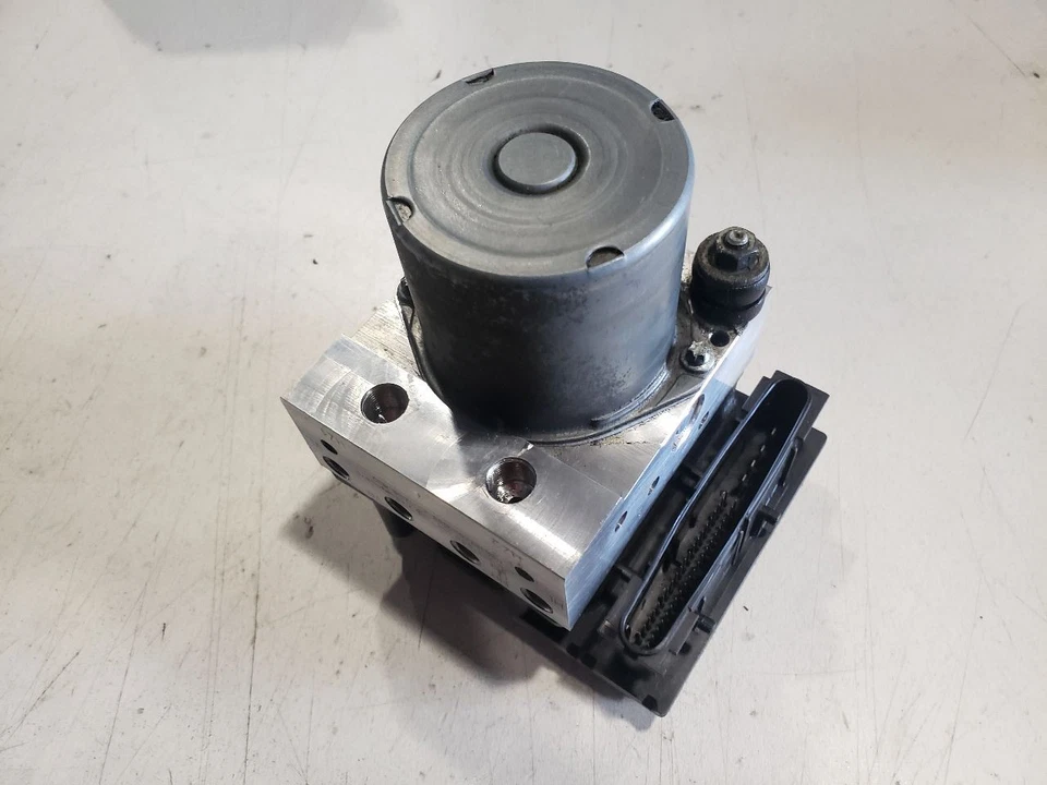 Sistema de freio ABS - 2008 Smart ForTwo Passion automático - 08-16 - Imagem 2 de 4