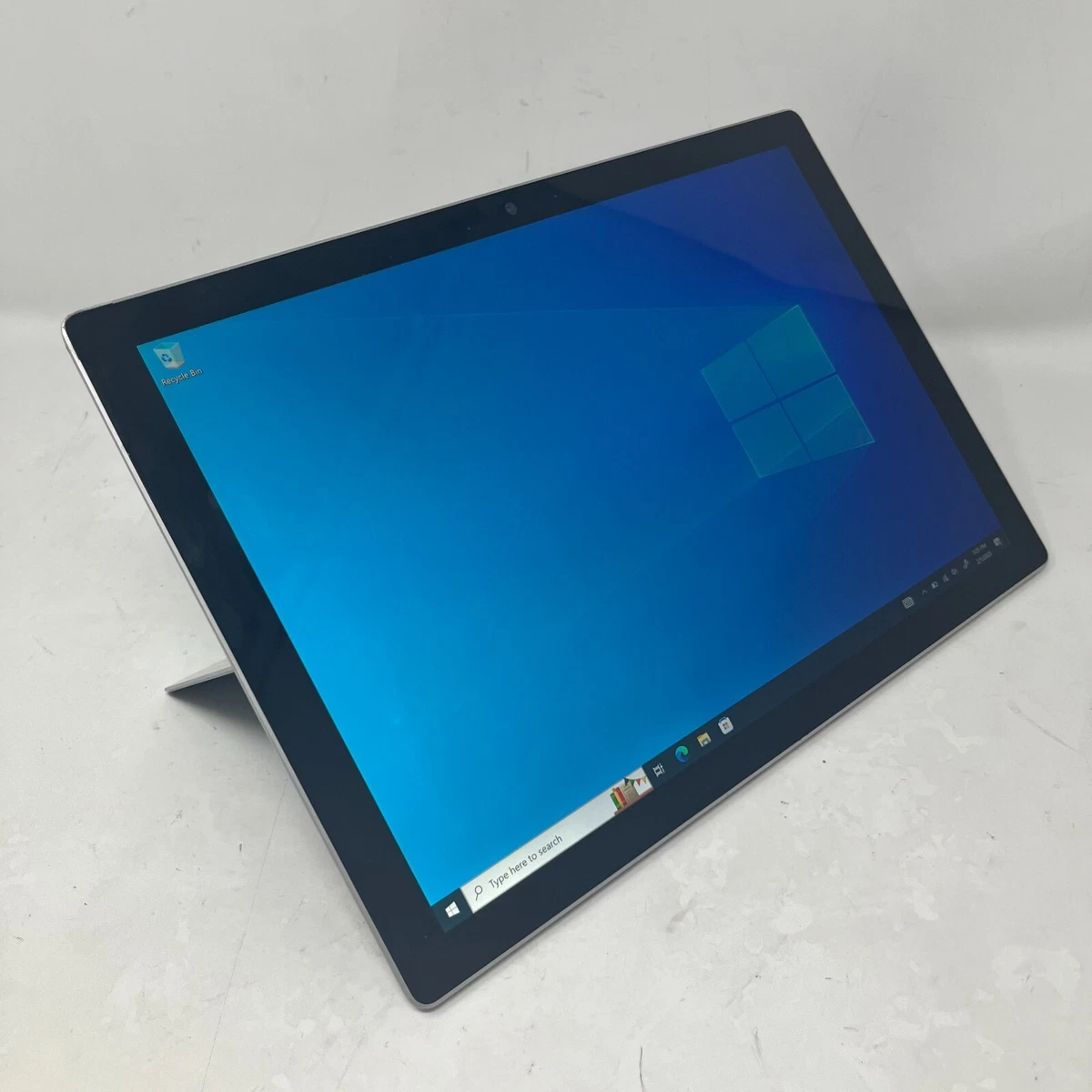 Microsoft Surface Pro Intel Core i7 7th Gen. PC Laptops & Netbooks