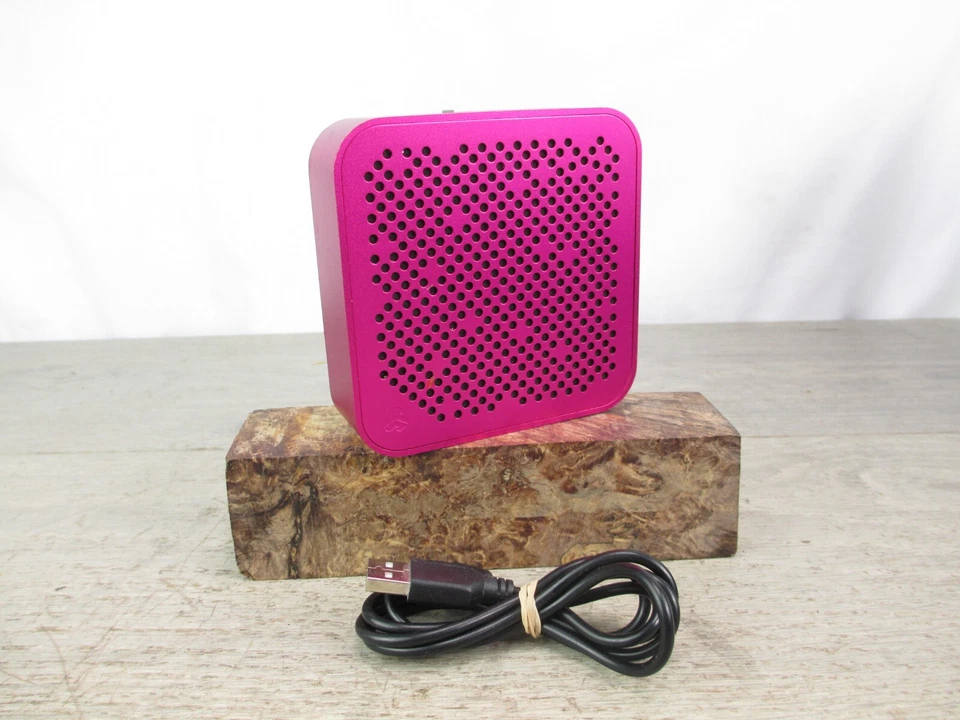 JLAB CRASHER MINI Pink Portable Splashproof Bluetooth Wireless Speaker Tested - Image 2 of 4