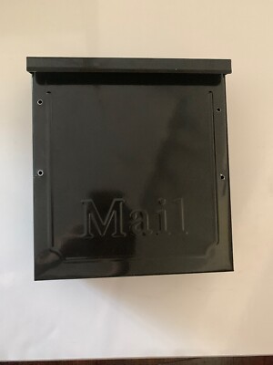 Locking Metal Mailbox Wall Mounted  Outdoor Letter Post Mail Box + 1 Key