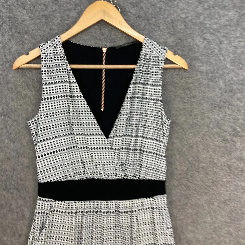 Vestido Esprit para mujer talla XS funda sin mangas cuello en V cremallera forrado negro blanco 42933 Foto 4 de 4