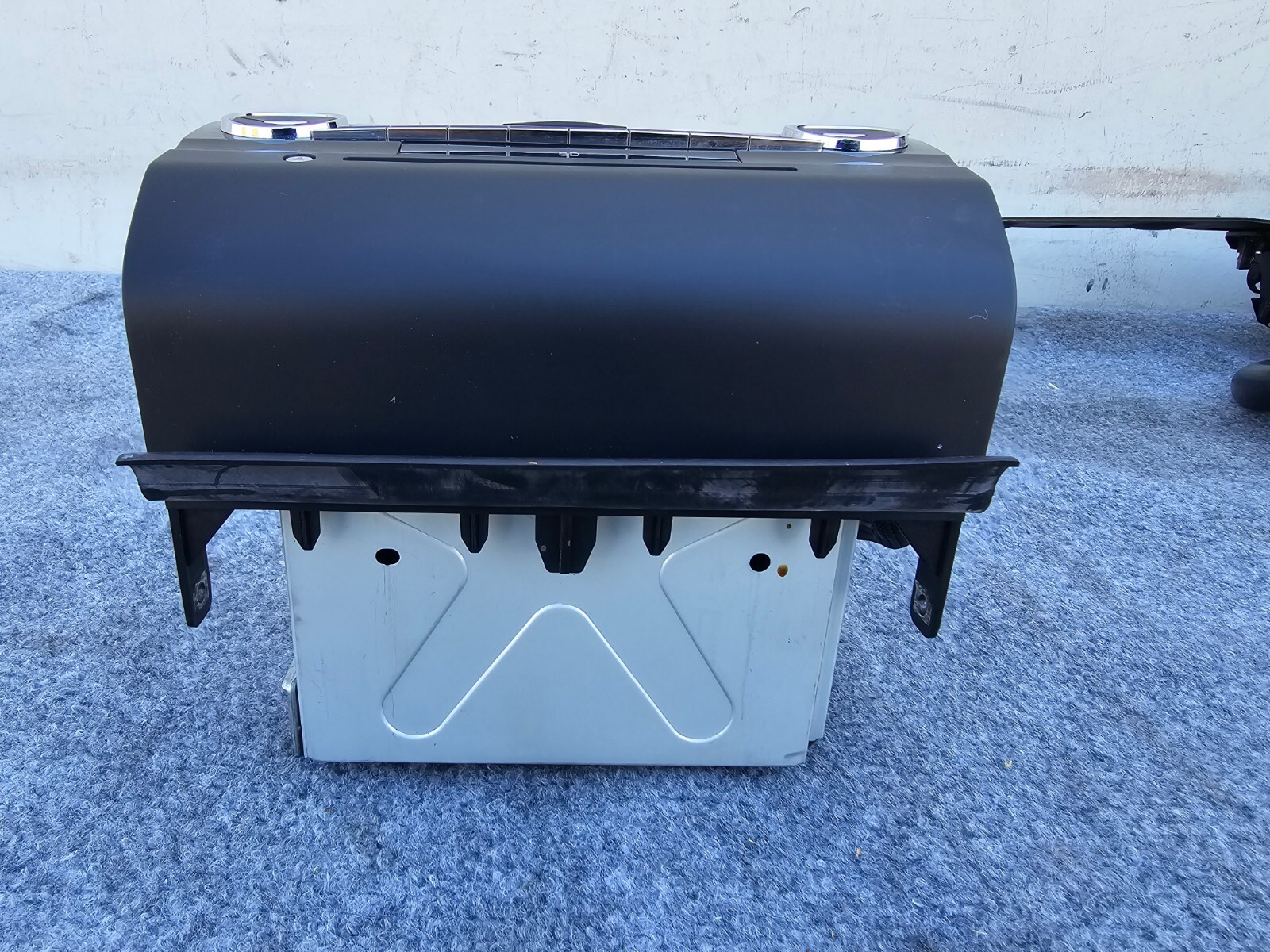 RADIO RECEIVER RIM BEZEL ASSEMBLY OEM 74K 14-17 MASERATI GHIBLI S QUATTROPORTE