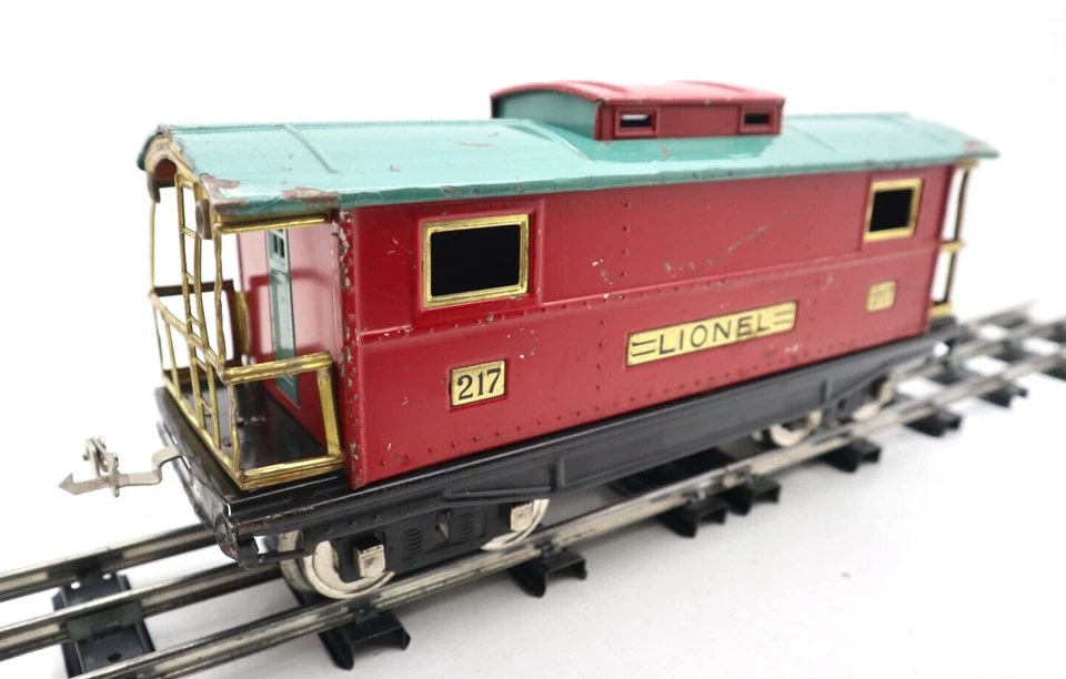 Lionel Pre War Standard, No. 217, Lionel Red & Peacock Illuminated Caboose C7 EX - Image 2 of 4