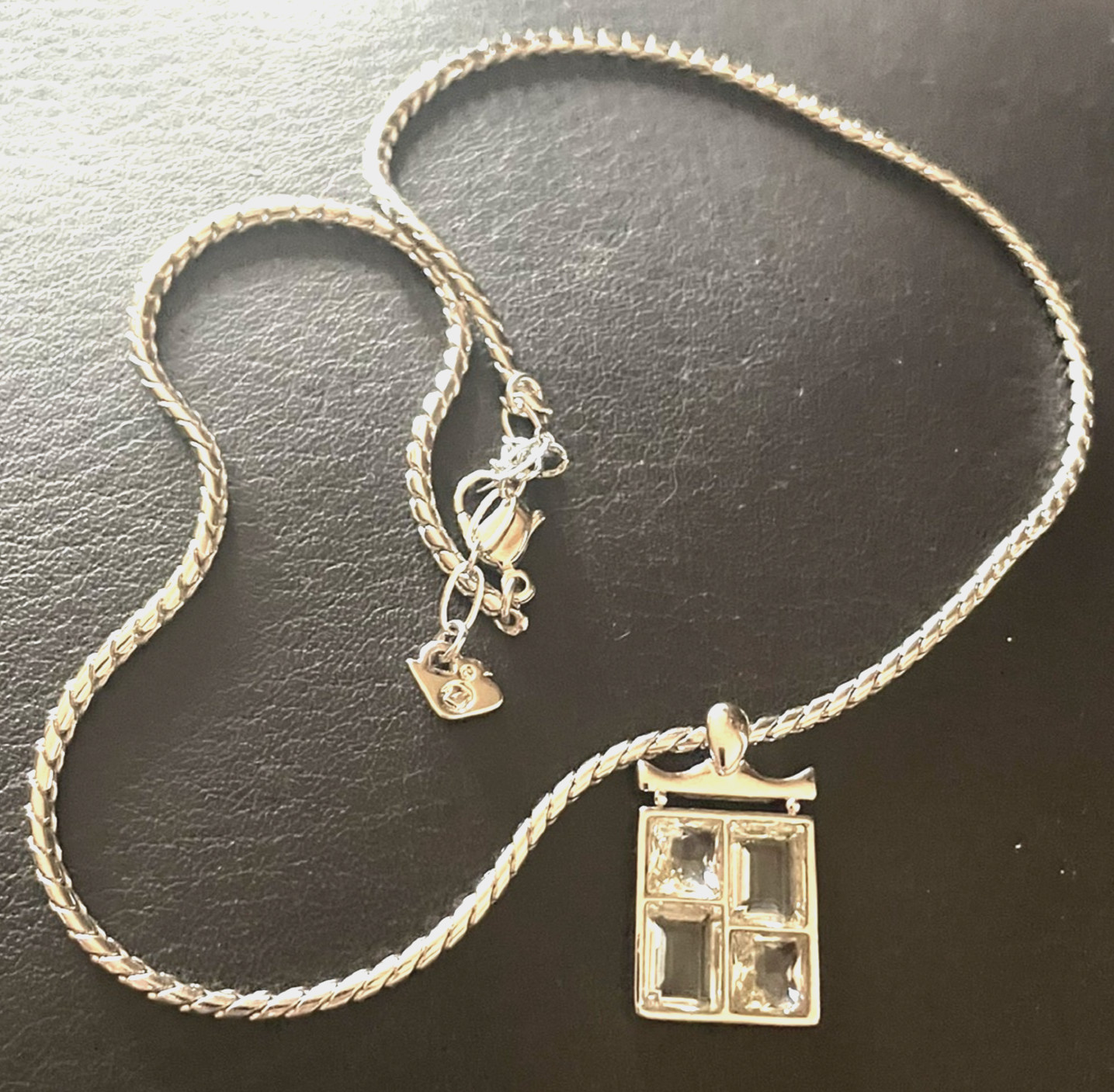 Collier Swarovski original en cristal blanc, le cadeau idéal pour elle
