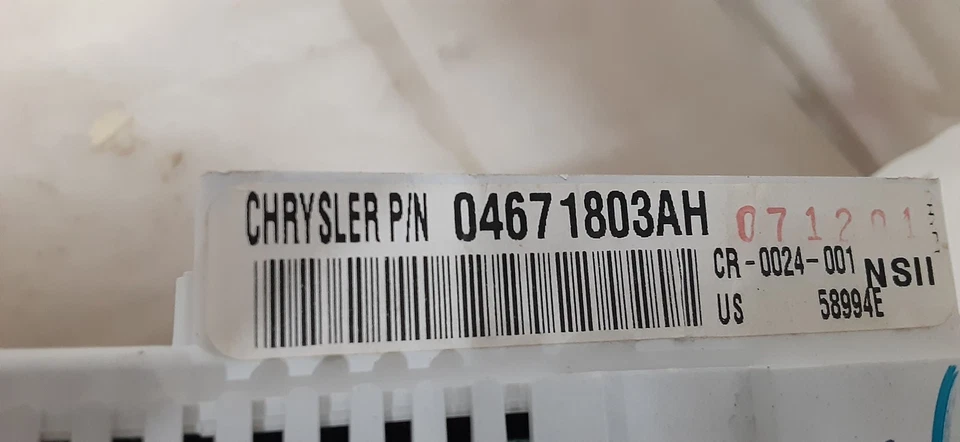 Chrysler PT Cruiser 2002 velocímetro cúmulo de cabeza MPH 136 k OEM Foto 4 de 4