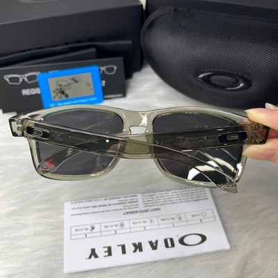 Oakley Holbrook Sunglasses Grey Smoke Frame Polarized Black Lens