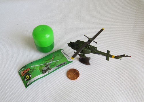 Furuta Choco Egg Fighter Series 5 #88 Bell UH-1B Iroquois Model - 第 1/1 張圖片