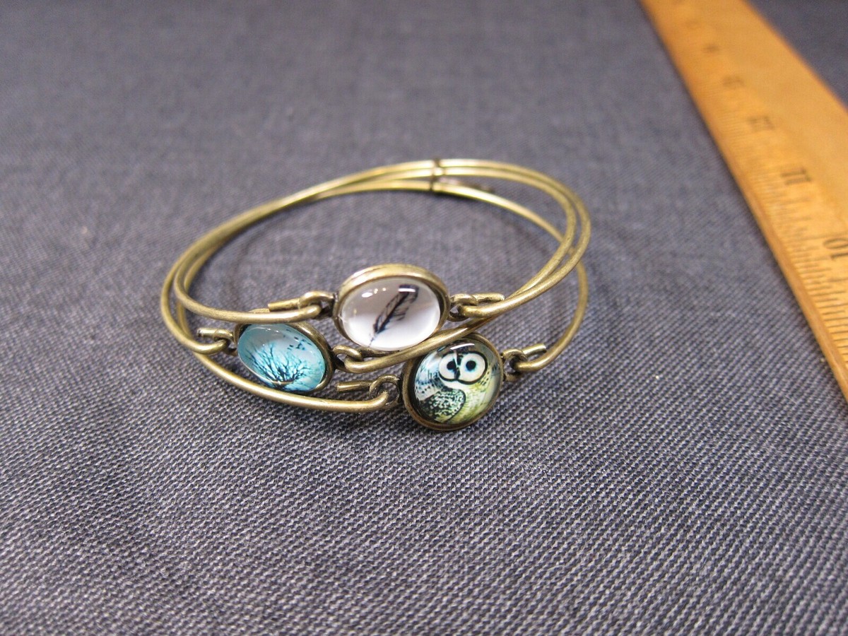 Beautiful Beijo Brasil set of three connected brassy bangle bracelets owl tree View 2