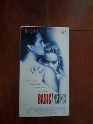 Basic Instinct Michael Douglas Sharon Stone 1992 VHS 