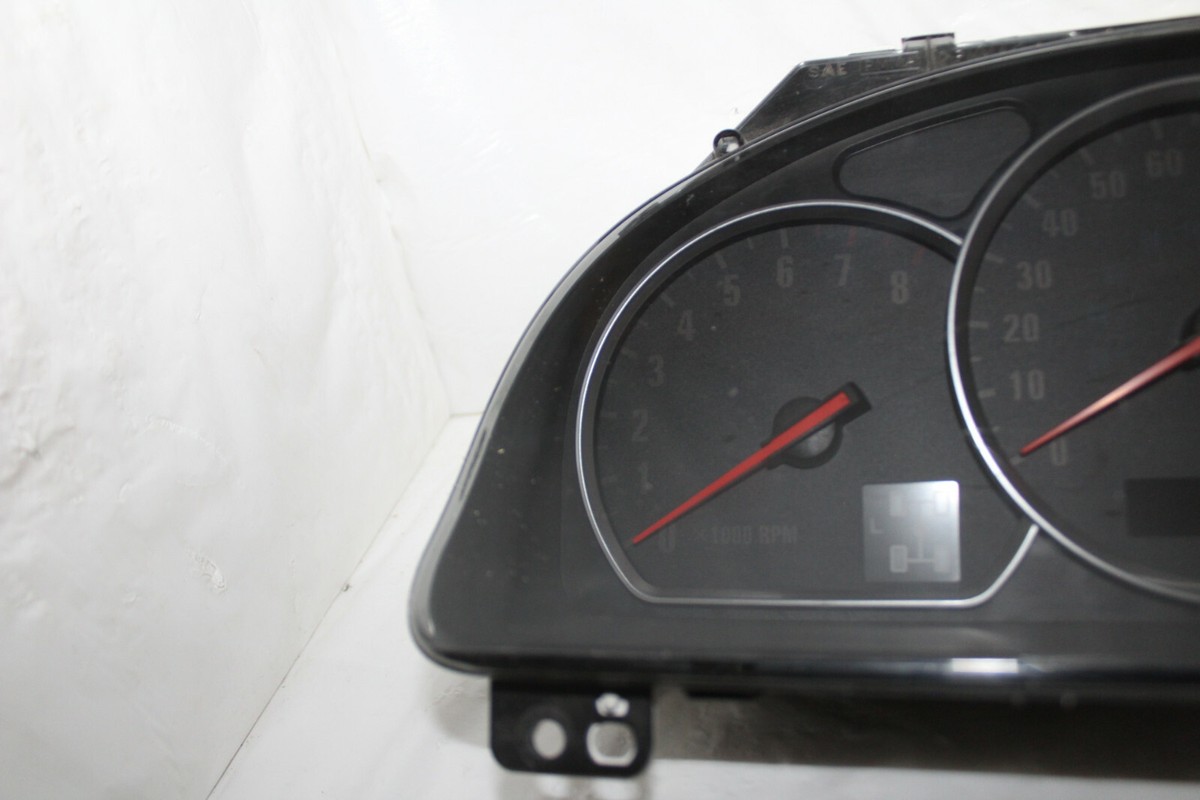 04 05 Suzuki Grand VITARA Speedometer Speedo OEM 62 K for